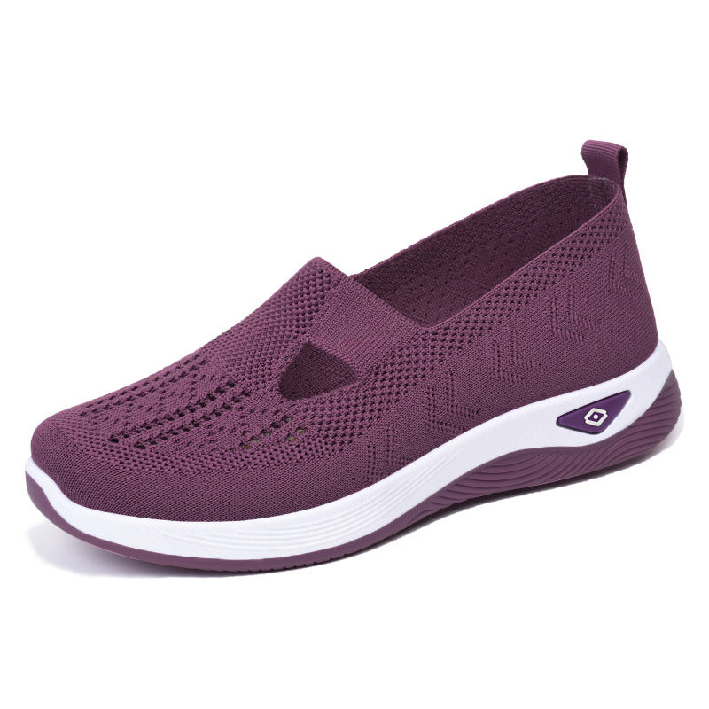 Soft-soled women's shoes that are comfortable and suitable for casual wear