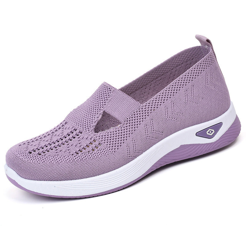 Soft-soled women's shoes that are comfortable and suitable for casual wear