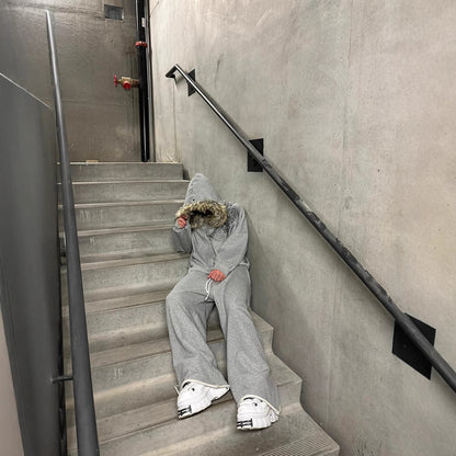 Long-sleeved pullover hooded sweater