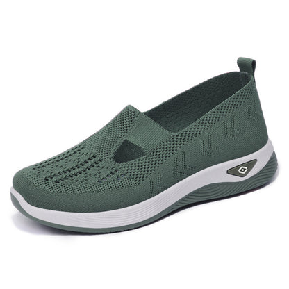 Soft-soled women's shoes that are comfortable and suitable for casual wear